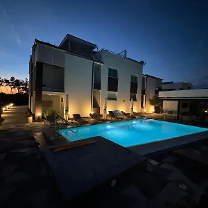 Laura 1 Apartman